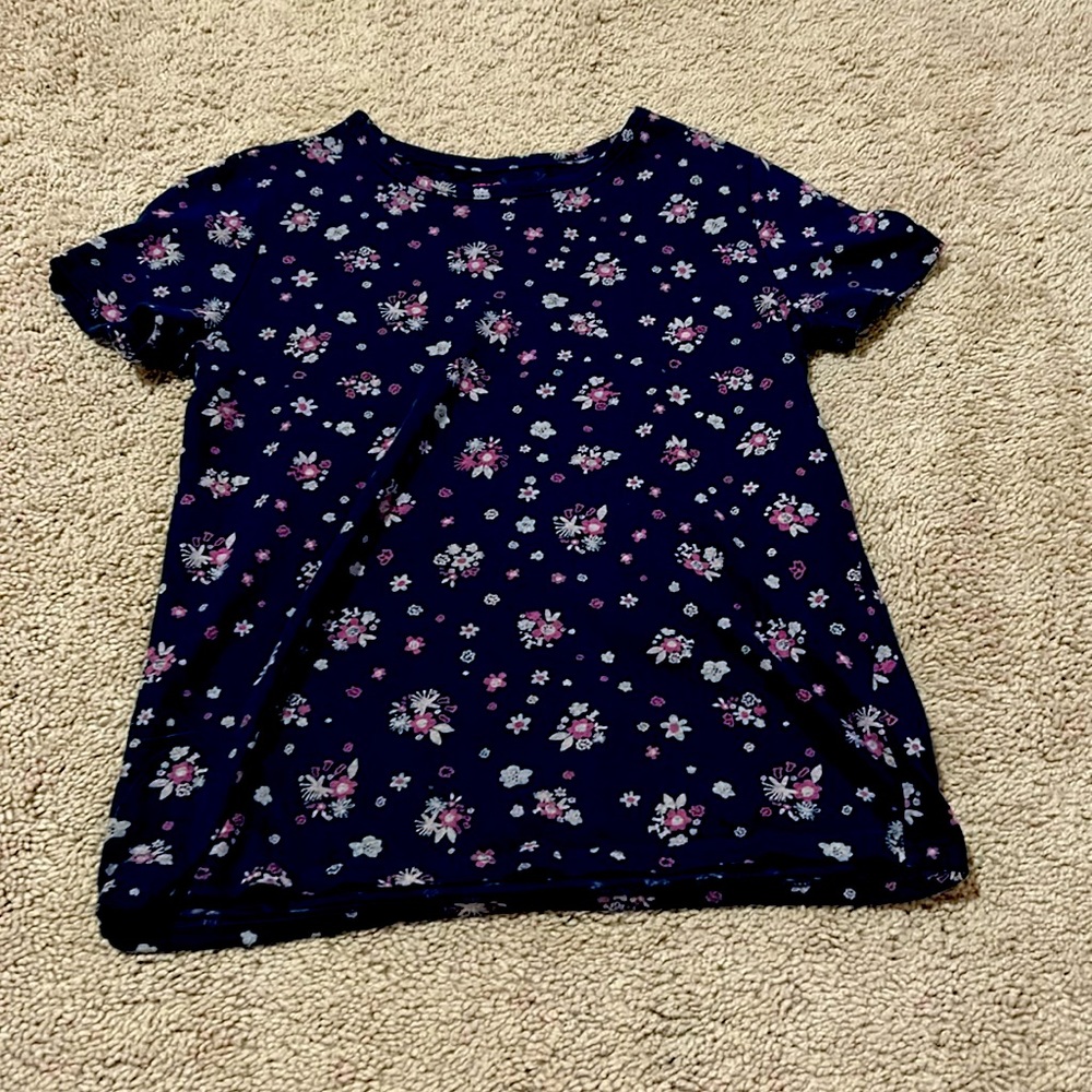 Girls floral T-shirt, size medium